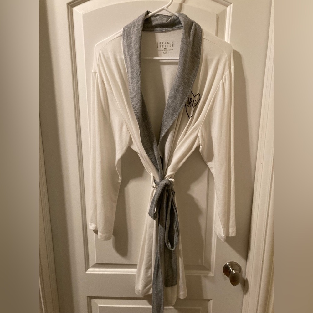 Bride Robe size M/L - Picture 2 of 6